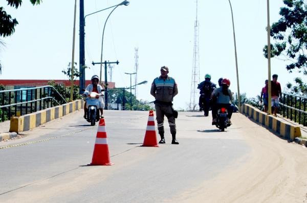 Karine Brito critica inoperância de Nezias Brelaz à frente da EMTT 