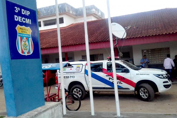 Mãe da vítima de estupro de vulnerável cobra transferência do acusado para o presídio 