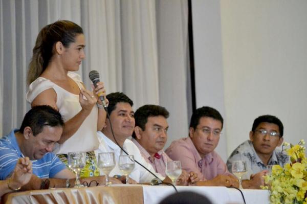 Ministério Público do Trabalho e bumbás firmam acordo para contratação legal dos artistas