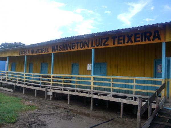 Moradores do Boto cobram reforma da Escola Municipal Washington Luiz Teixeira 