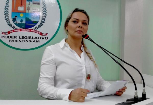 Nêga Alencar cobra da administração pública saneamento básico para o Pascal Alággio