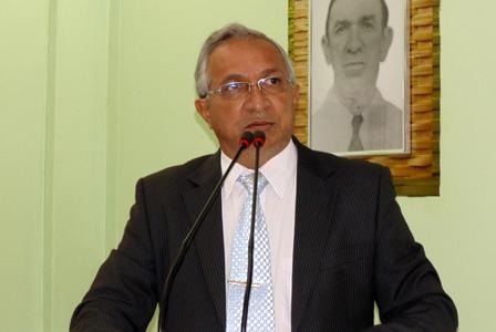 Nelson Campos pede mais atenção da Prefeitura para resolver os problemas de queimadas na lixeira