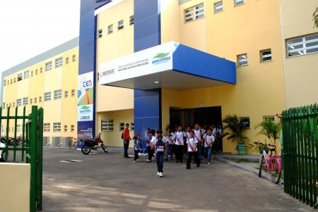 Escolas promovem 'Dia D' de discussões objetivando a reformulação do currículo escolar