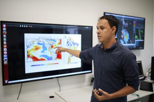 Pesquisa de aluno da UEA revela que temperatura no oceano atlântico influencia chuvas na Amazônia
