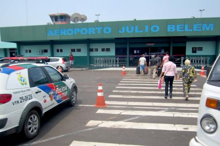 Polícia Militar monta barreira no aeroporto e porto para capturar atiradores de adolescentes 