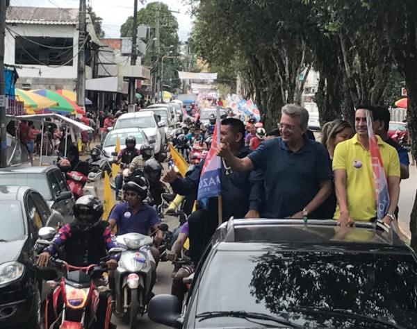 Prefeito e vereadores petistas abraçam campanha de Amazonino Prefeito e vereadores petistas abraçam campanha de Amazonino