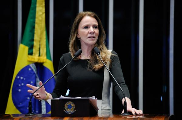 Privatização da Eletrobrás prevista por Temer acaba com o “Luz para Todos”, alerta senadora