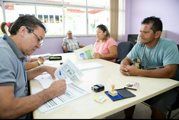 Programa Crédito Solidário chega aos Centros de Convivência do Estado Programa Crédito Solidário chega aos Centros de Convivência do Estado