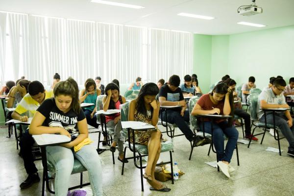 Provas do Vestibular da UEA deste domingo são canceladas; Provas desta segunda são mantidas