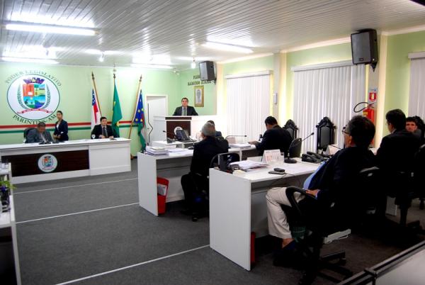 Rádio Câmara cancelada por falta licitação da Câmara Municipal de Parintins