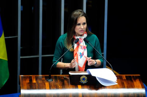 Sandra Braga apela à presidente Dilma Rousseff em defesa do Centro de Biotecnologia da Amazônia