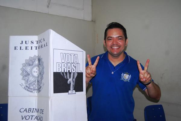 “Se formos vitoriosos chamaremos os amigos Babá e Jender para compor com a gente”, afirmou João Vinícius