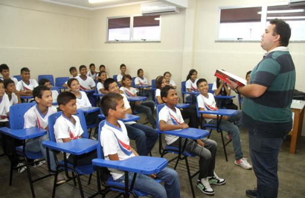 Seduc convoca 27 professores aprovados em processo seletivo