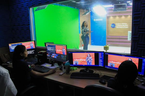 Seduc encerra projeto de preparação de estudantes para o Enem Seduc encerra projeto de preparação de estudantes para o Enem