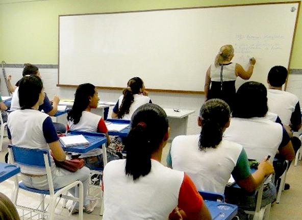 Semed Manaus abre concurso público com 400 vagas para professores