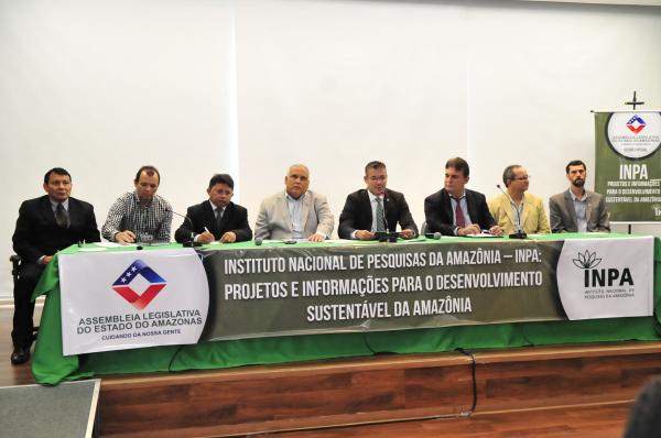Sessão da Aleam no Inpa mostra importância da interação da ciência com a política