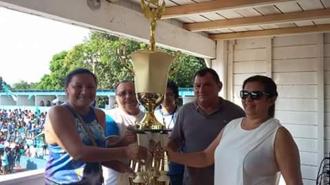 Touro Preto conquista tricampeonato no Festival de Barreirinha