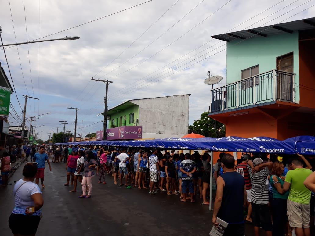 Fila no Bumb&oacute;dromo 2019 (14)